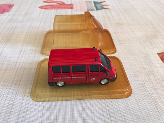 Voiture Miniature Pompiers Camion Renault Trafic Solido au 1/50