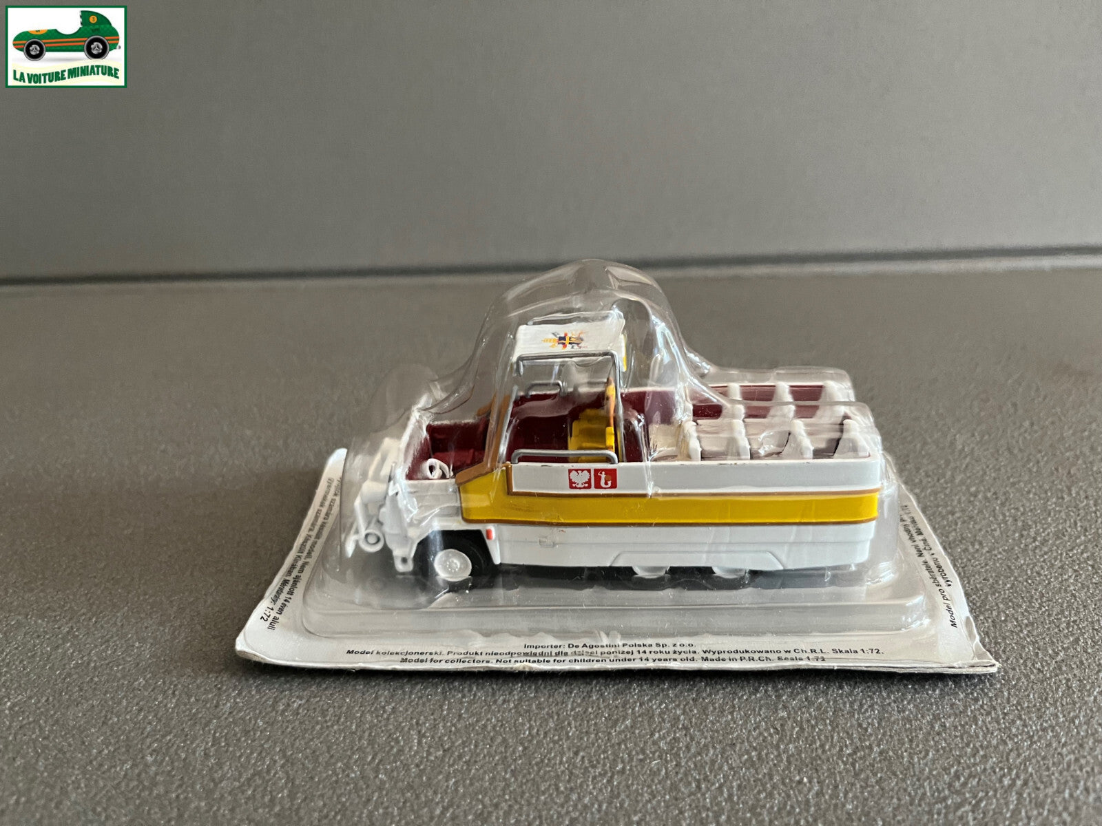Voiture Miniature Star 660 Papamobile IST Pays de L'est au 1/72