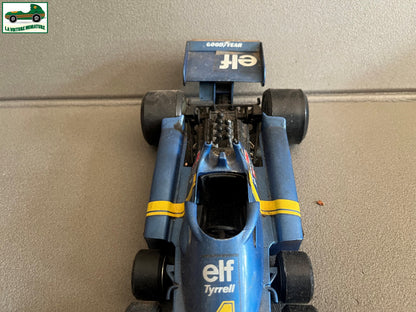 Ancienne Voiture Miniature Tyrrell P34/2 Depailler F1 Polistil Italy au 1/16