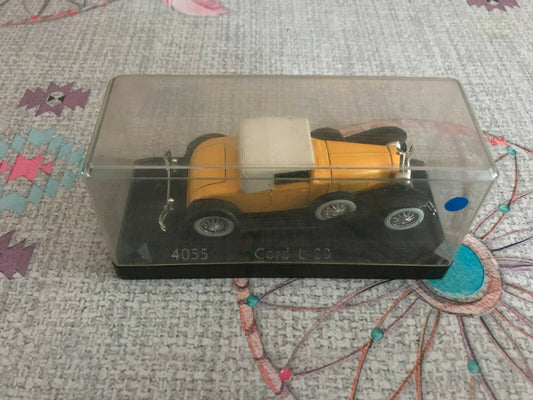 Voiture miniature Cord L29 Jaune Solido au 1/43