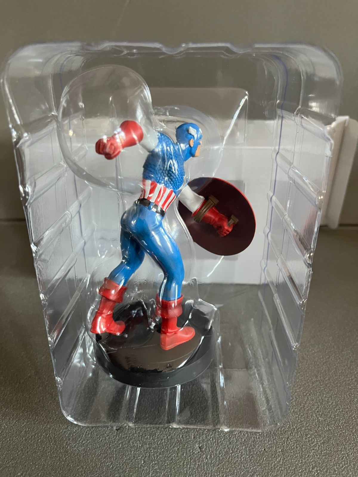 Figurine de Collection Marvel 60'S Captain America Résine 13cm Eaglemoss