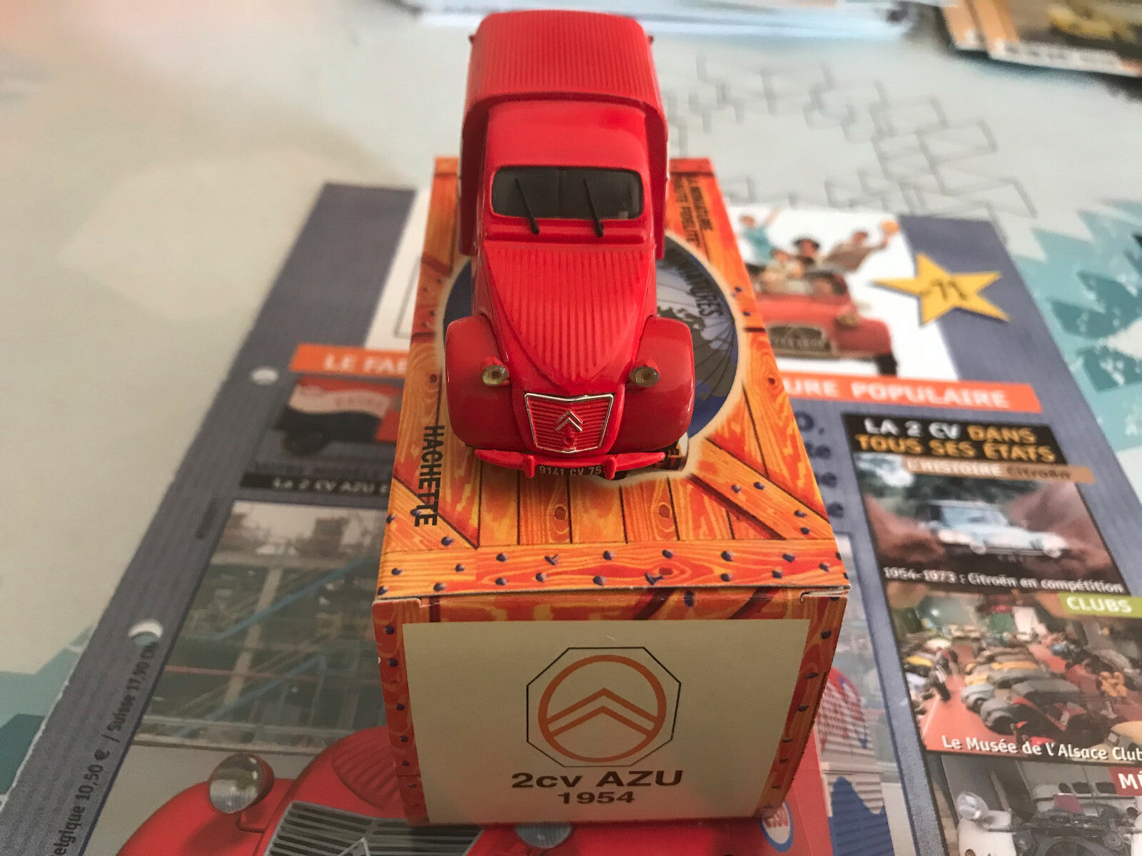 Voiture Miniature 2 CV Citroen 2CV Azu Esso 1954 Norev 1/43