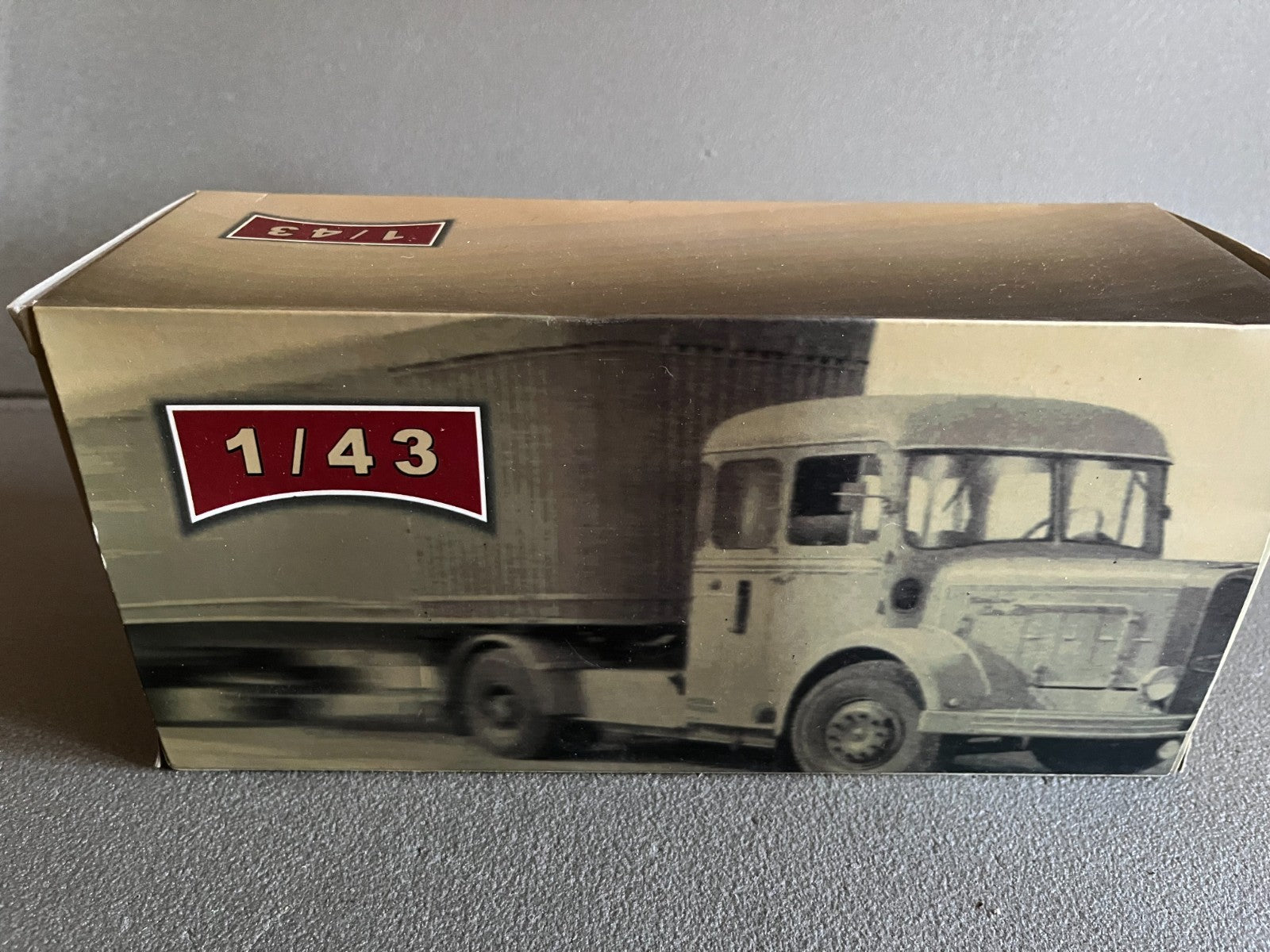 Voiture Miniature Camion D'autrefois Simca Cargo Air Liquide Ixo Altaya 1/43