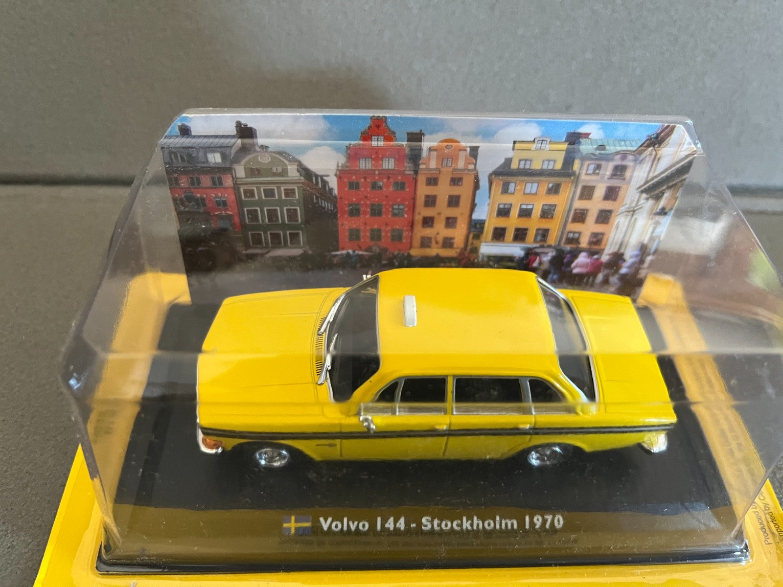 Voiture Miniature Volvo 144 Stockholm 1970 Taxi du Monde au 1/43
