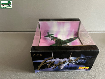 Avion miniature Militaire WWII Maisto Flyers 1/72