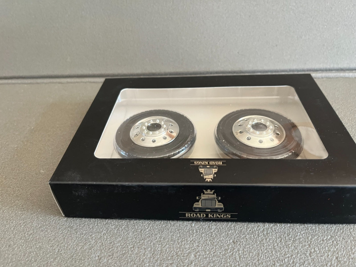 Camion miniature Set 2 Roues Peterbilt Road Kings RK18A011 au 1/18