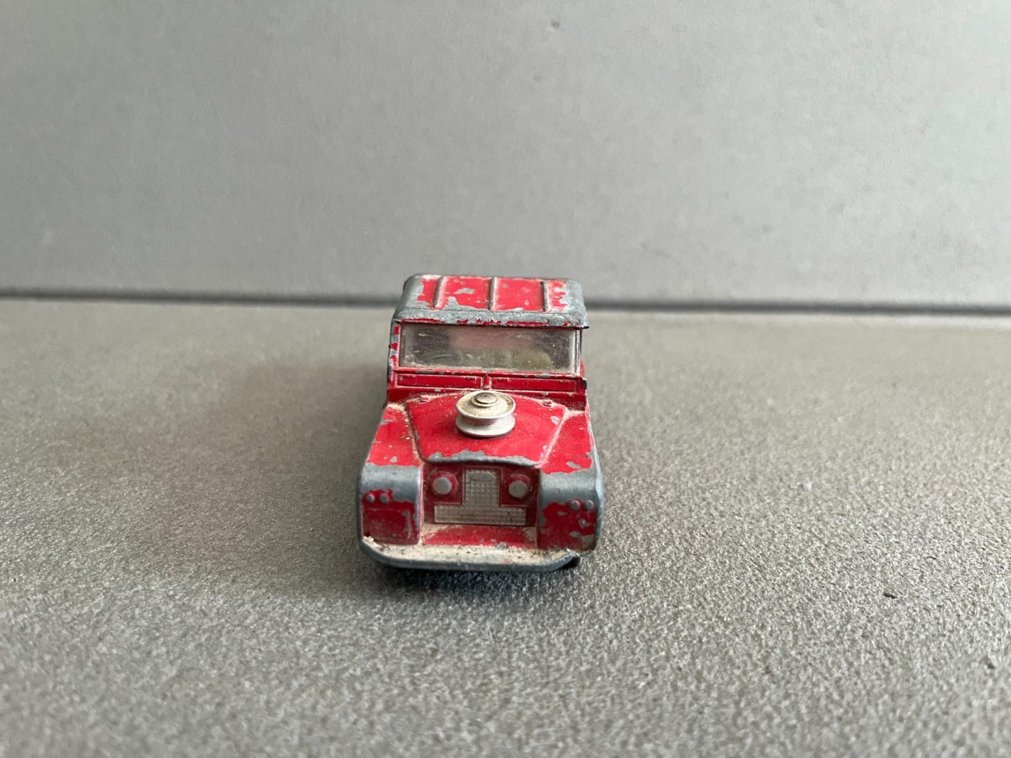 Ancienne Miniature Voiture Land Rover 109 W.B. Corgi Toys Epave 1/43