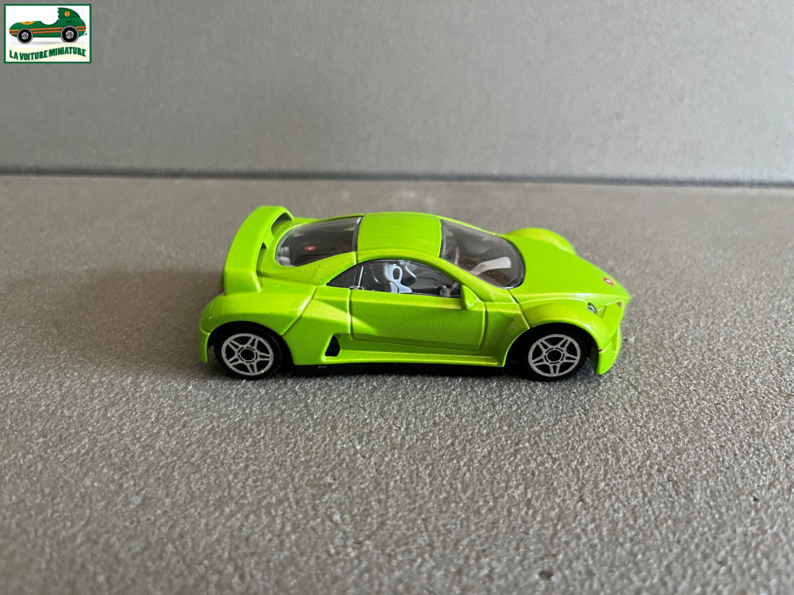 Voiture miniature Prima Giugiaro Burago Italy au 1/43