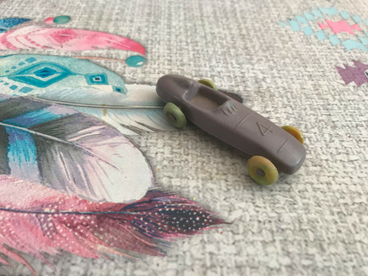 Jouet Ancien Voiture Miniature Plastique Course N° 4 7,5cm environ