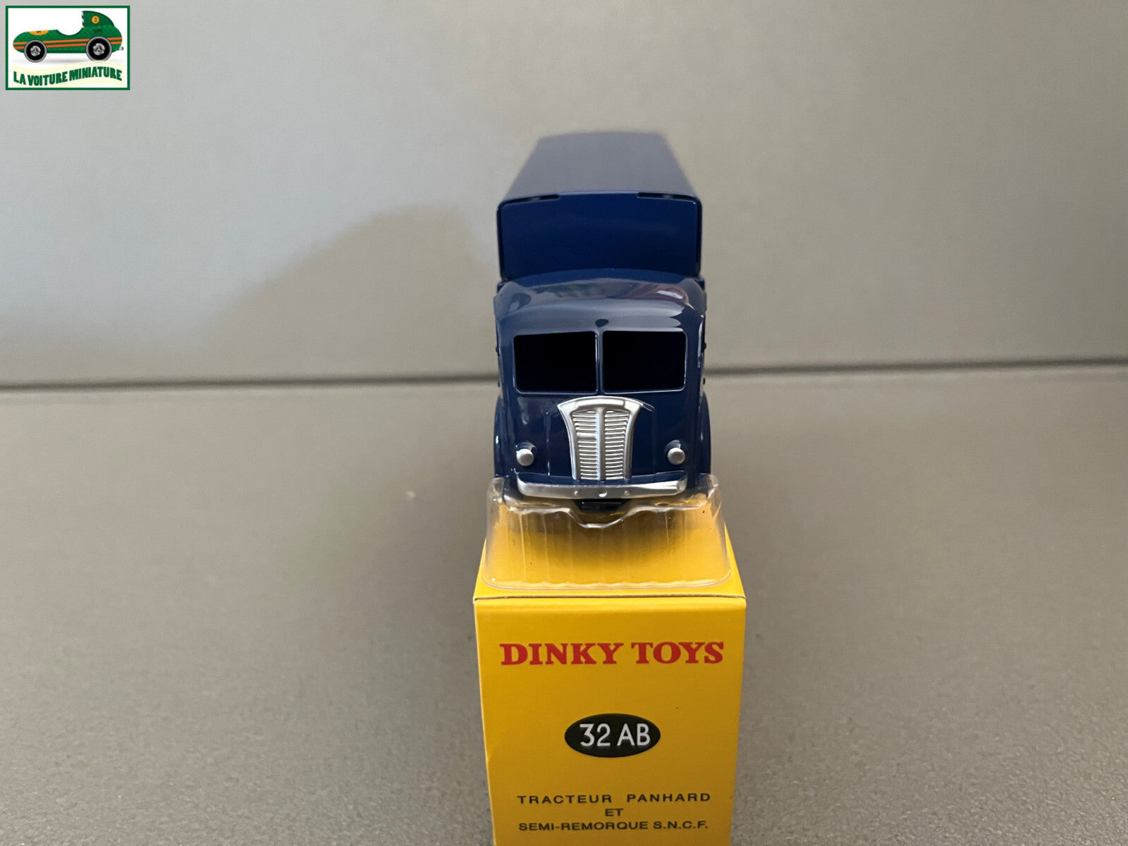 Voiture miniature Tracteur Semi Remorque Panhard SNCF 32 AB Dinky Toys Atlas