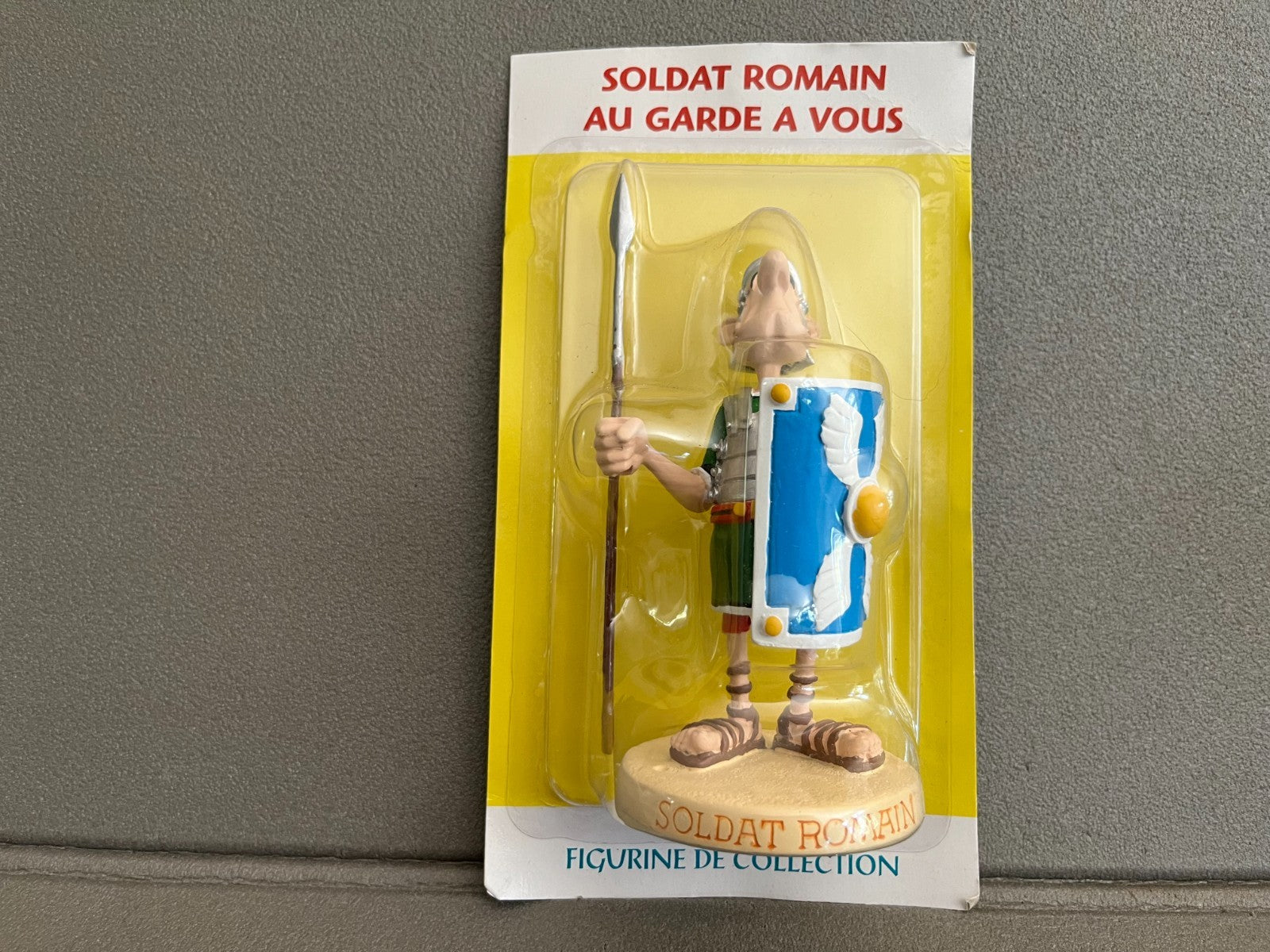 Figurine de Collection Astérix Obélix Soldat Romain Garde a Vous Plastoy Atlas