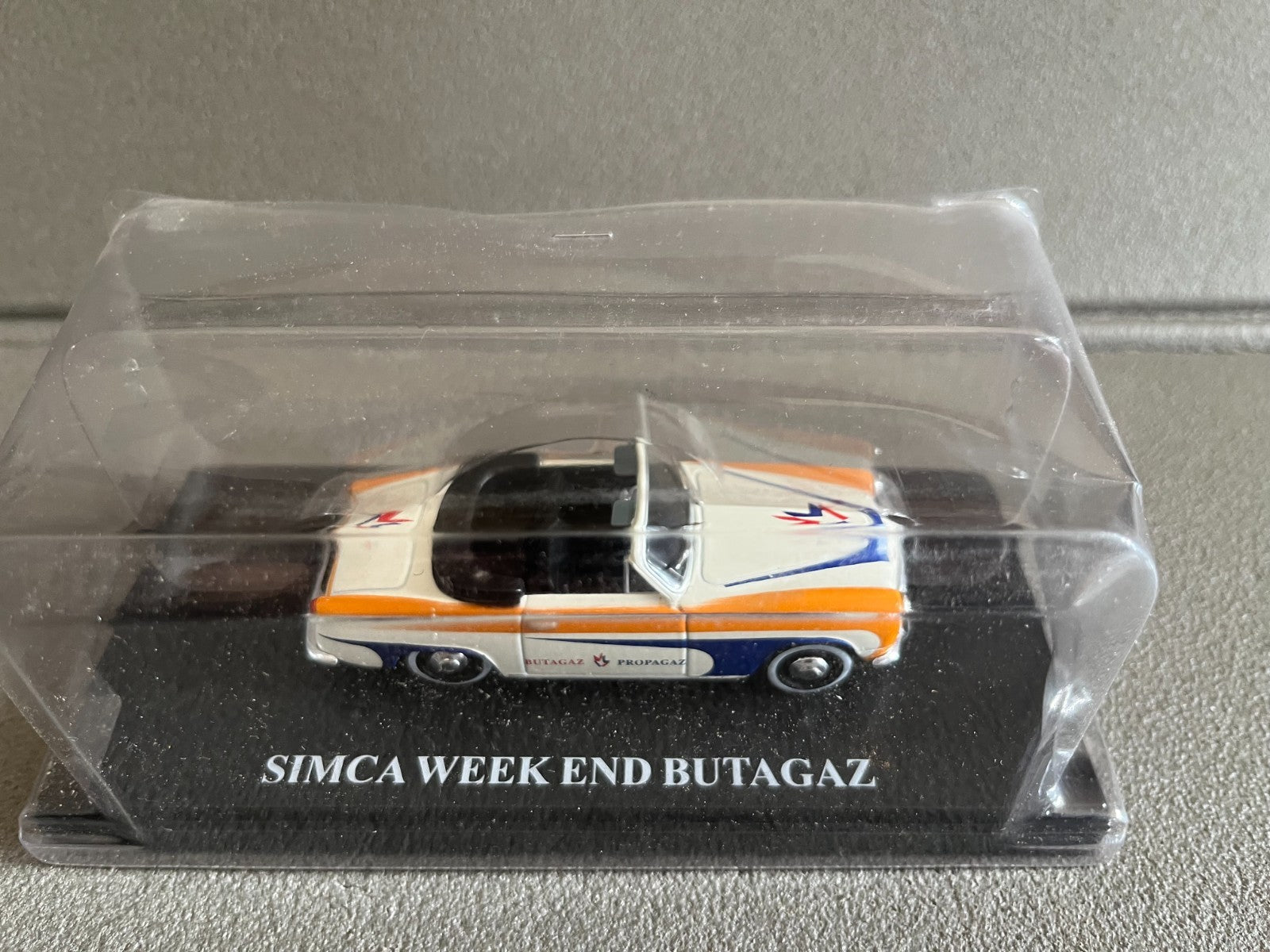 Voiture miniature Camion Simca Week End Butagaz Auto Plus Hachette 1/43