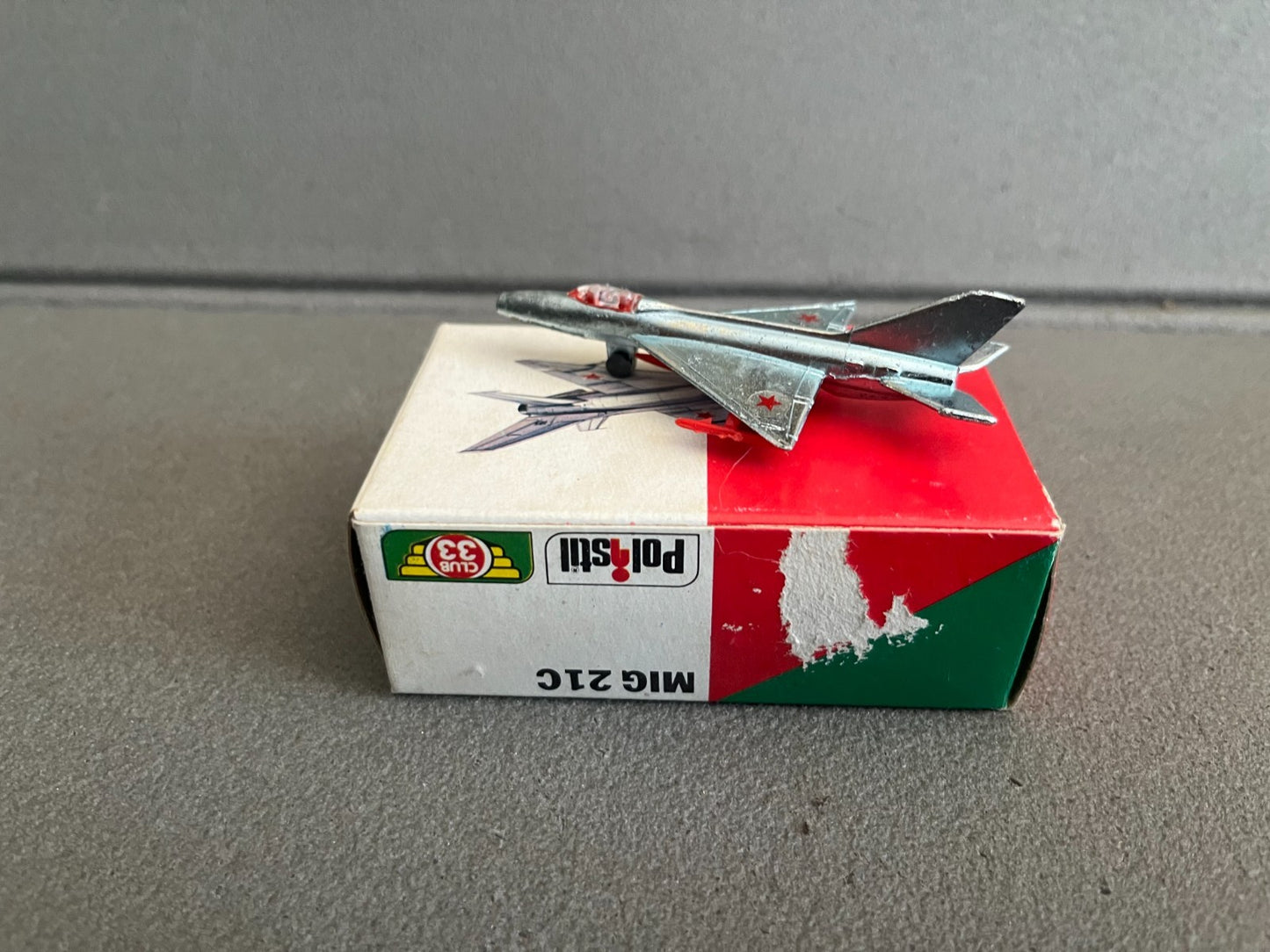 Ancien Avion miniature Militaire Mig 21 C Club 33 Polistil 1976