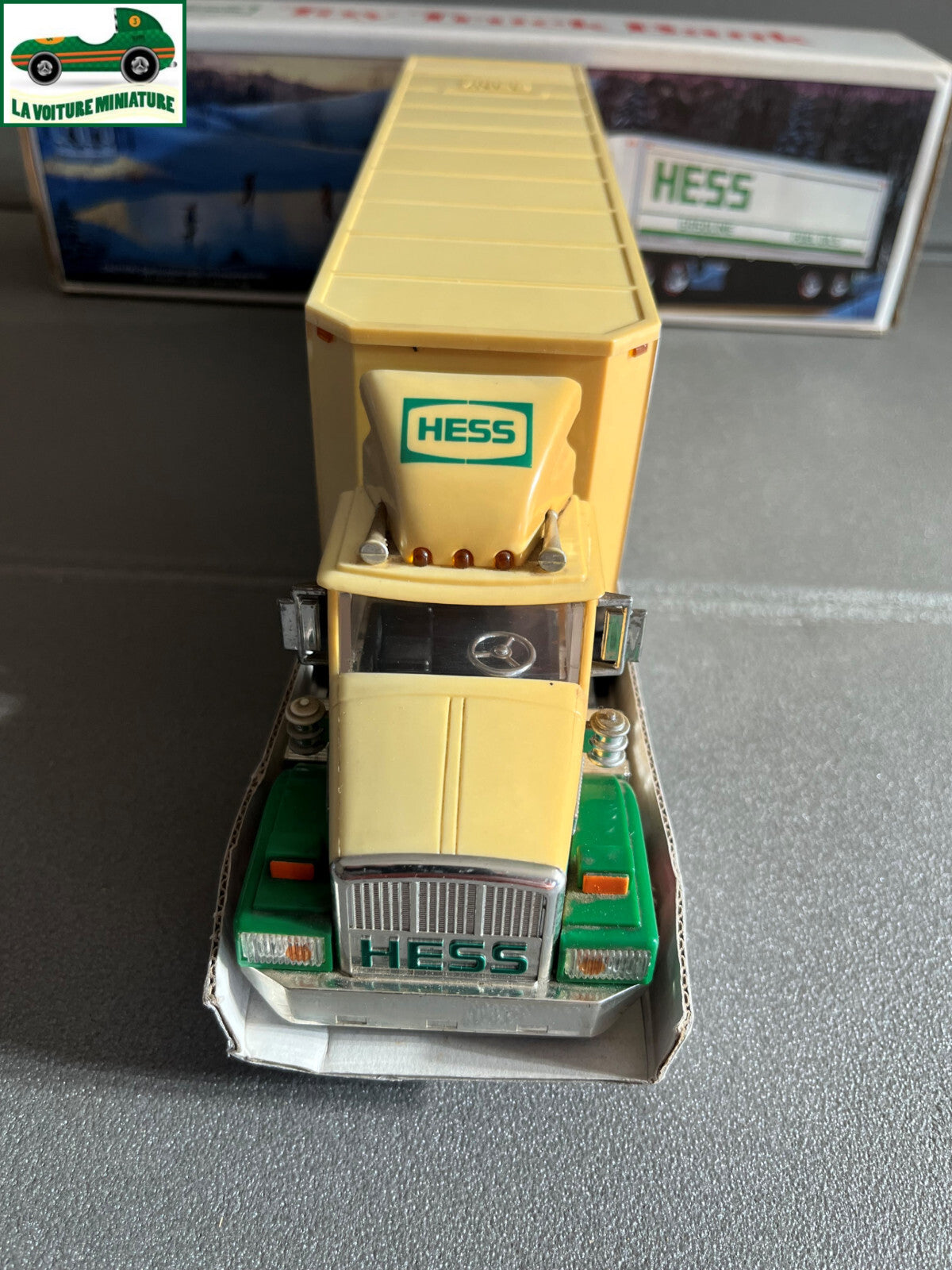 Voiture Miniature Camion Semi Remorque Tirelire Hess Toy Truck Bank Ancien HS