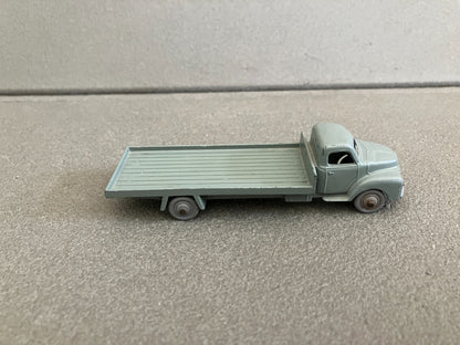 Ancienne Voiture Miniature Camion Bedford Dublo Dinky Toys Meccano England