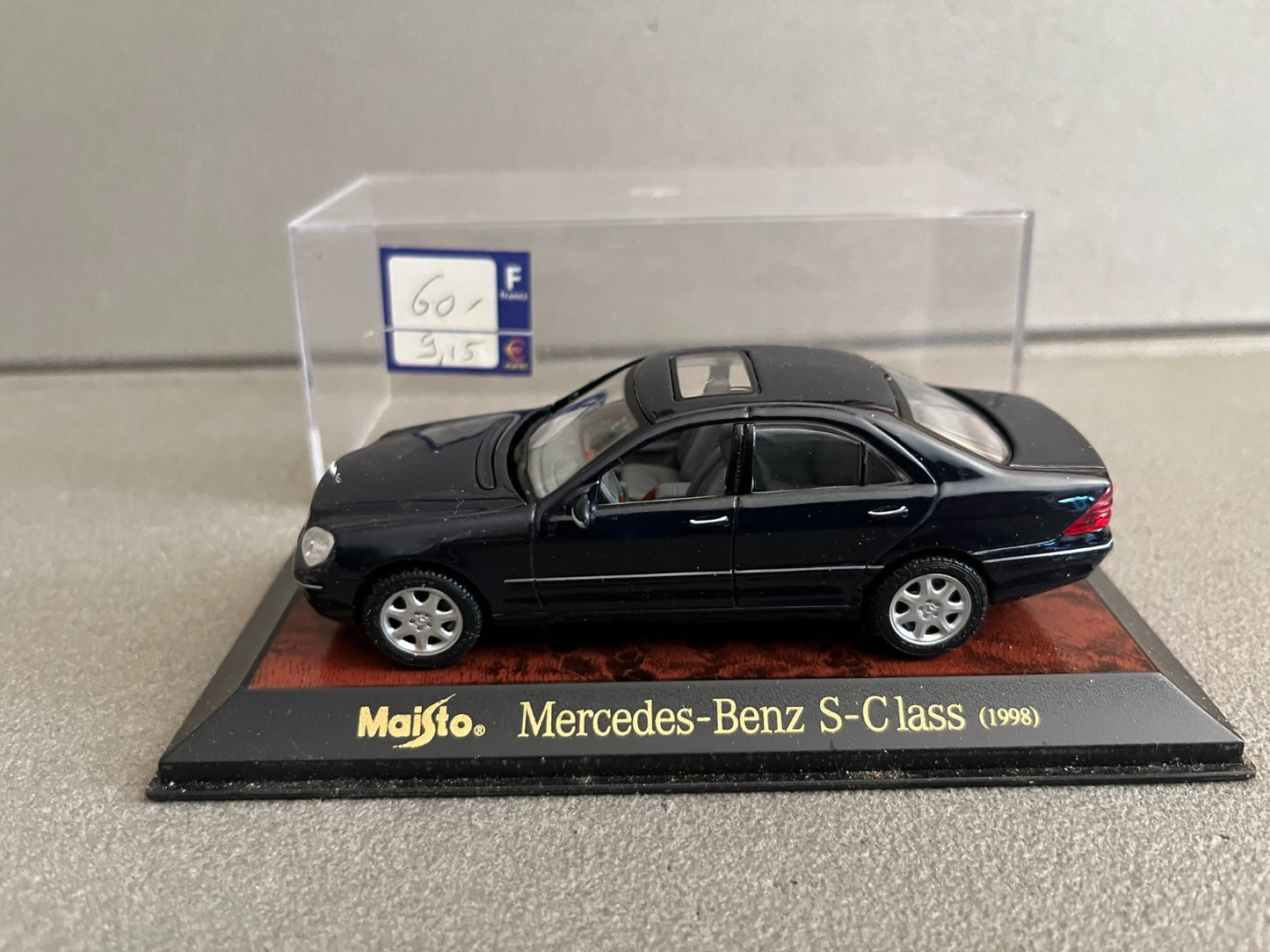 Voiture Miniature Mercedes Benz S Class 1998 Maisto 1/43