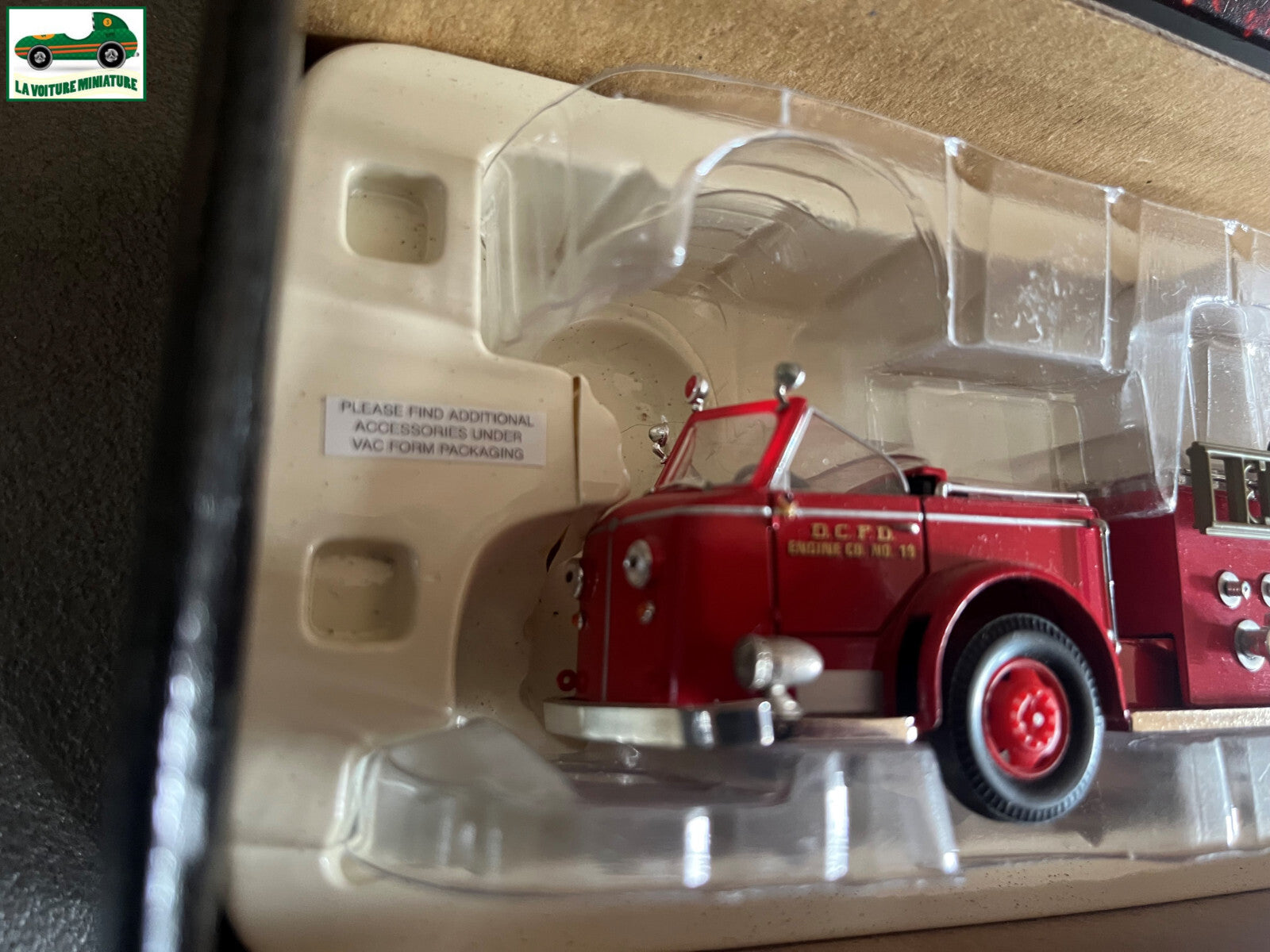 Voiture miniature Camion Pompiers American LaFrance 700 Corgi Heroes 1/50