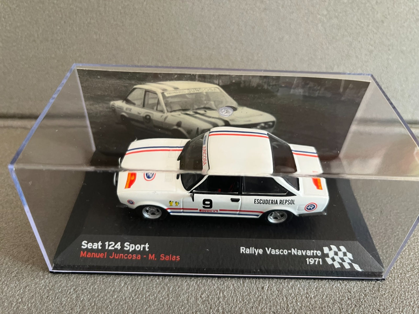 Voiture Miniature Seat 124 Sport Rallye Vasco Navarro 1971 au 1/43