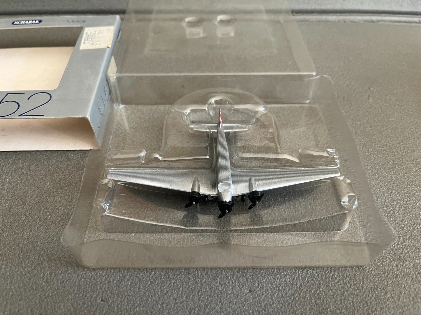 Ancien Avion miniature Militaire JU-52 Schabak 1/250
