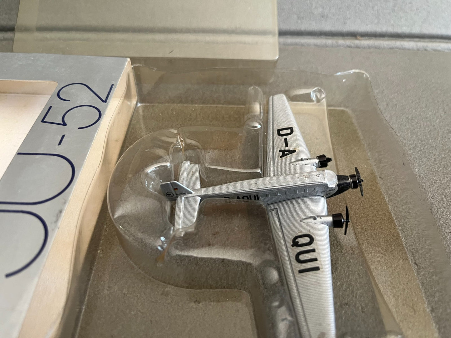 Ancien Avion miniature Militaire JU-52 Schabak 1/250
