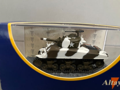 Miniature Militaire Char Tank Blindé M4A3 Sherman 105mm Hors Série Altaya 1/72