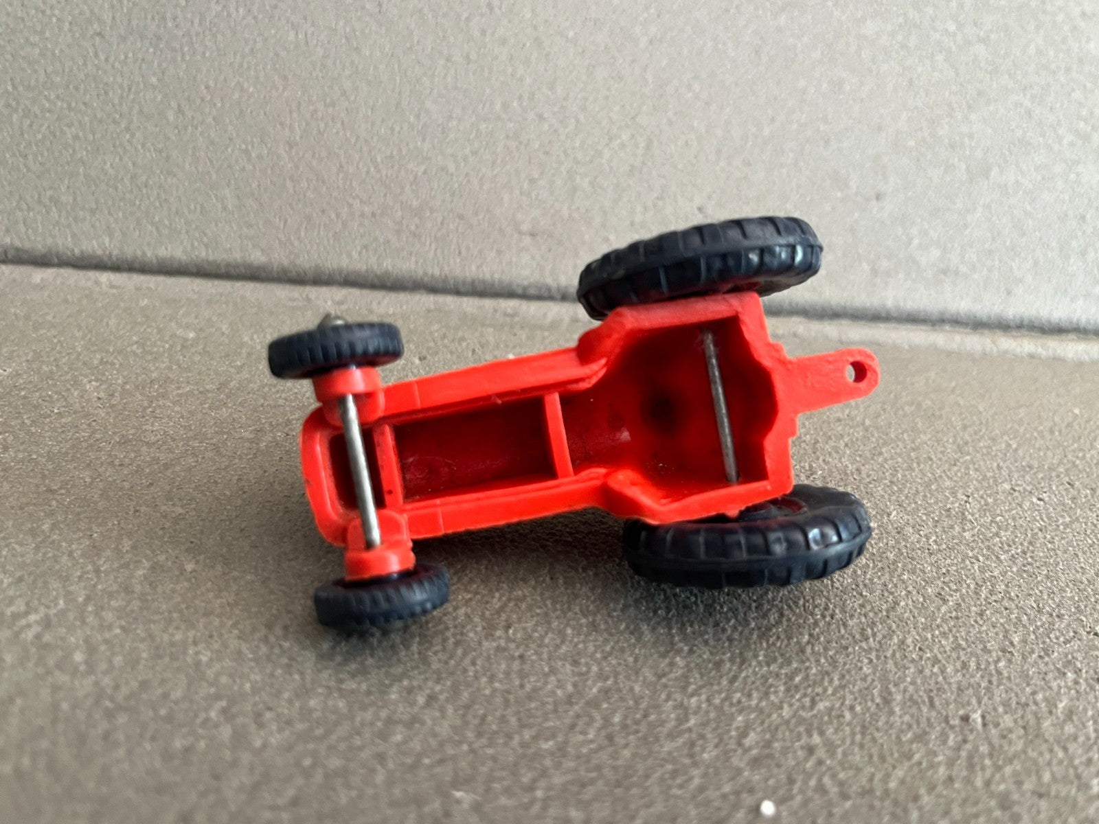 Voiture Miniature Ancien Tracteur Agricole Tomte Lardal Norway Plastique Gomme