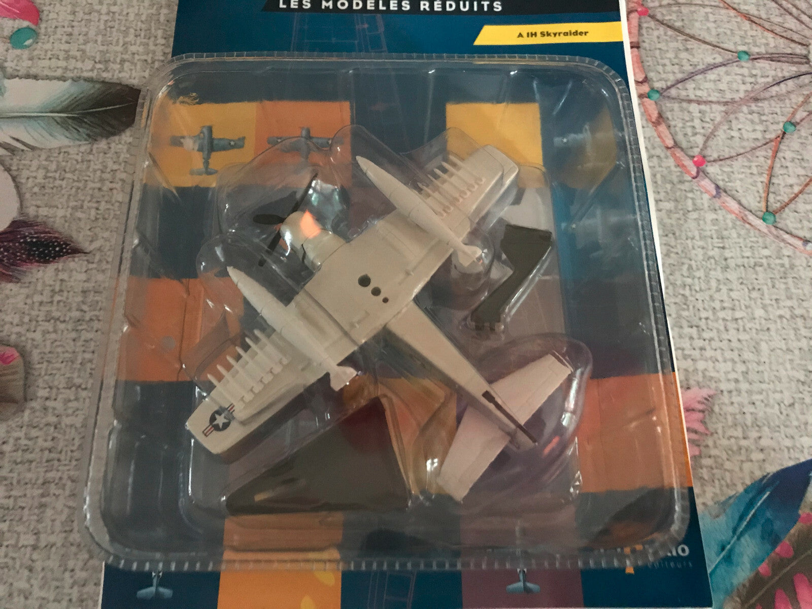 Avion miniature Militaire A-1H Skyraider 1/110 Delprado