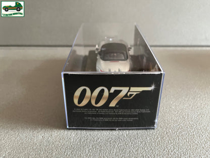 Voiture miniature BMW Z8 The World is not Enough James Bond 007 1/43