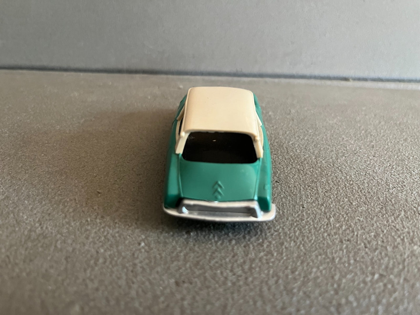 Ancienne Voiture Miniature Plastique Citroen DS 19 Minialuxe France au 1/43