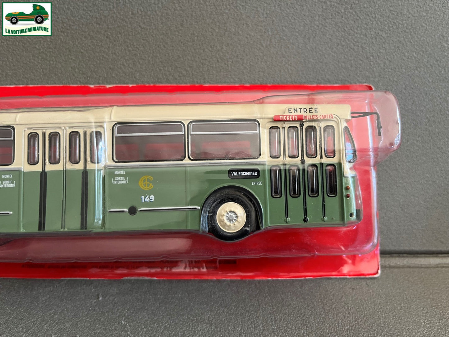 Voiture miniature Brossel A92 DARL 1/43 Autobus Autocars du Monde