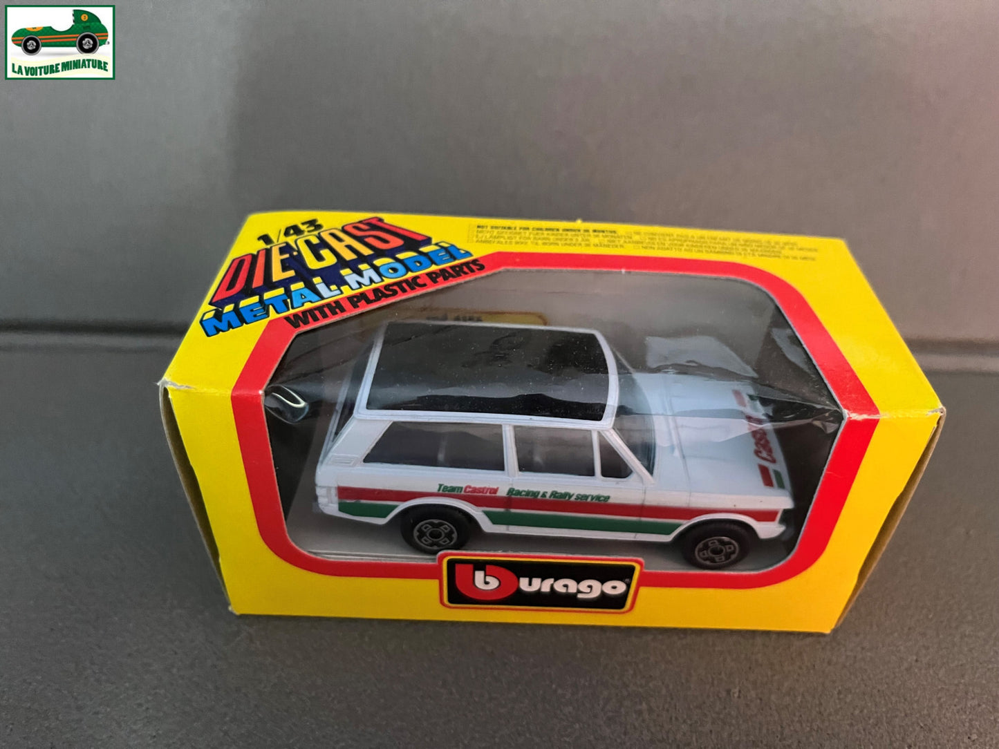 Voiture miniature Range Rover Team Castrol cod. 4156 Burago au 1/43