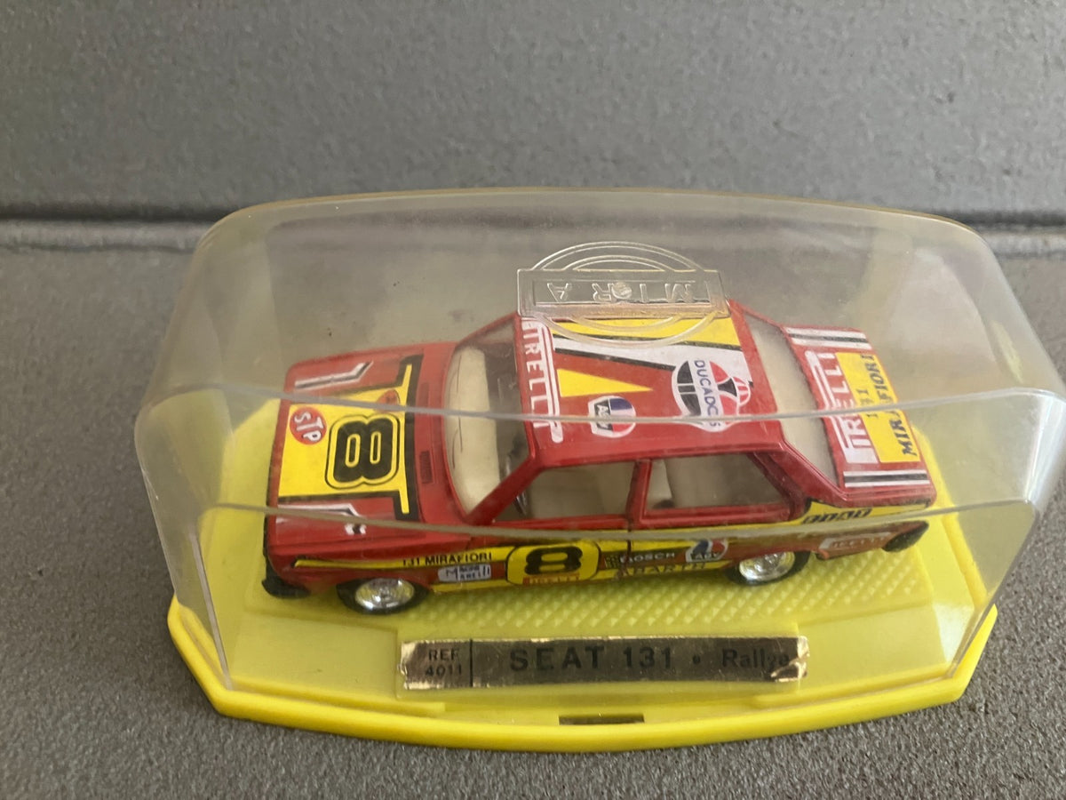 Ancienne Voiture Miniature Seat 131 Rallye Mira 4011 au 1/43 Fiat Abarth