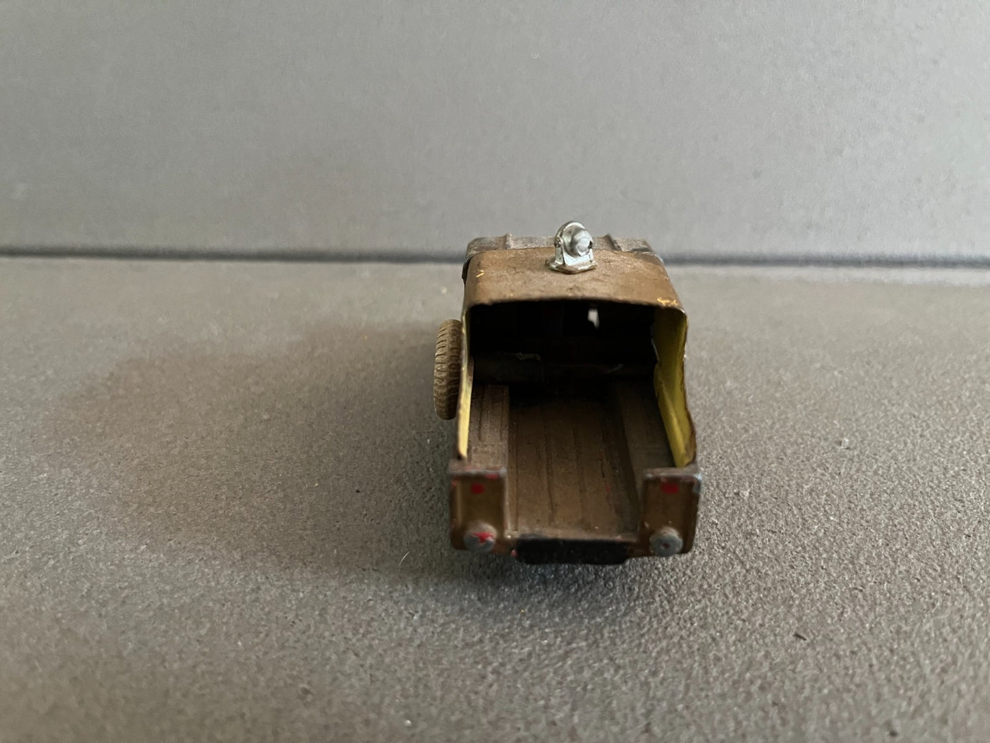 Ancienne Miniature Voiture Land Rover 109 WB Corgi Toys Gt Britain Epave