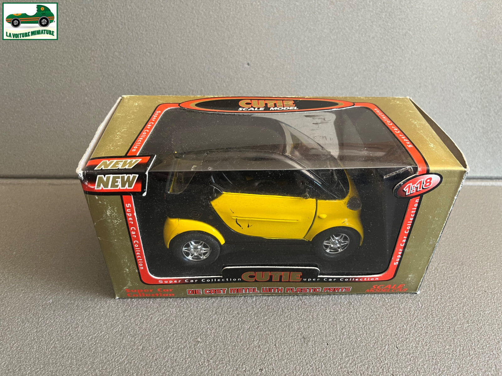 Voiture miniature Smart 1ère Version Cutie au 1/18