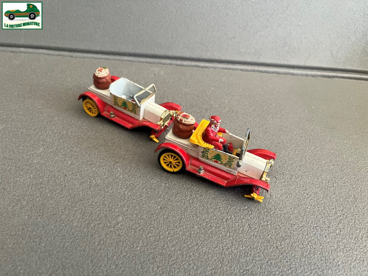 Ancienne Voiture Miniature Lot de 2 Dinky Toys Noel Ford R 475 Epave