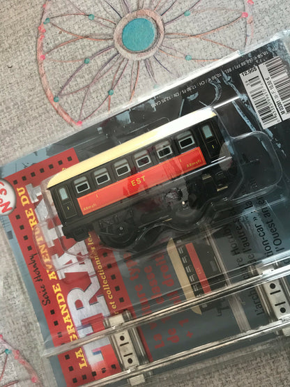 Voiture EST 1ère Classe N°39 Hornby Hachette O La Grande Aventure du Train
