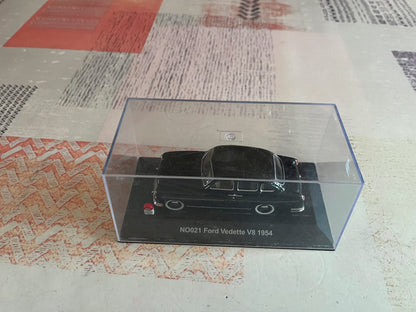 Voiture Miniature Ford Vedette V8 1954 Nostalgie au 1/43