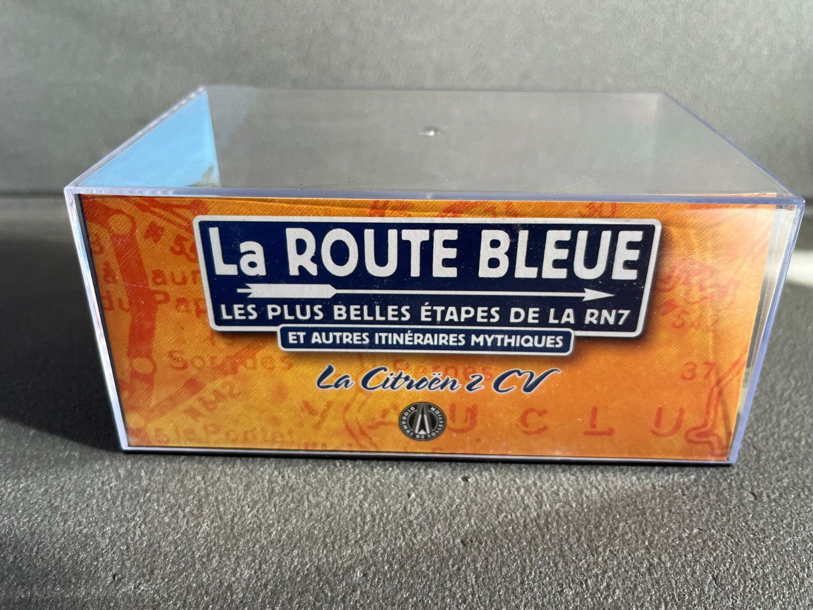 Voiture Miniature Citroen 2CV Etape 4 La Route Bleue RN7 1/43