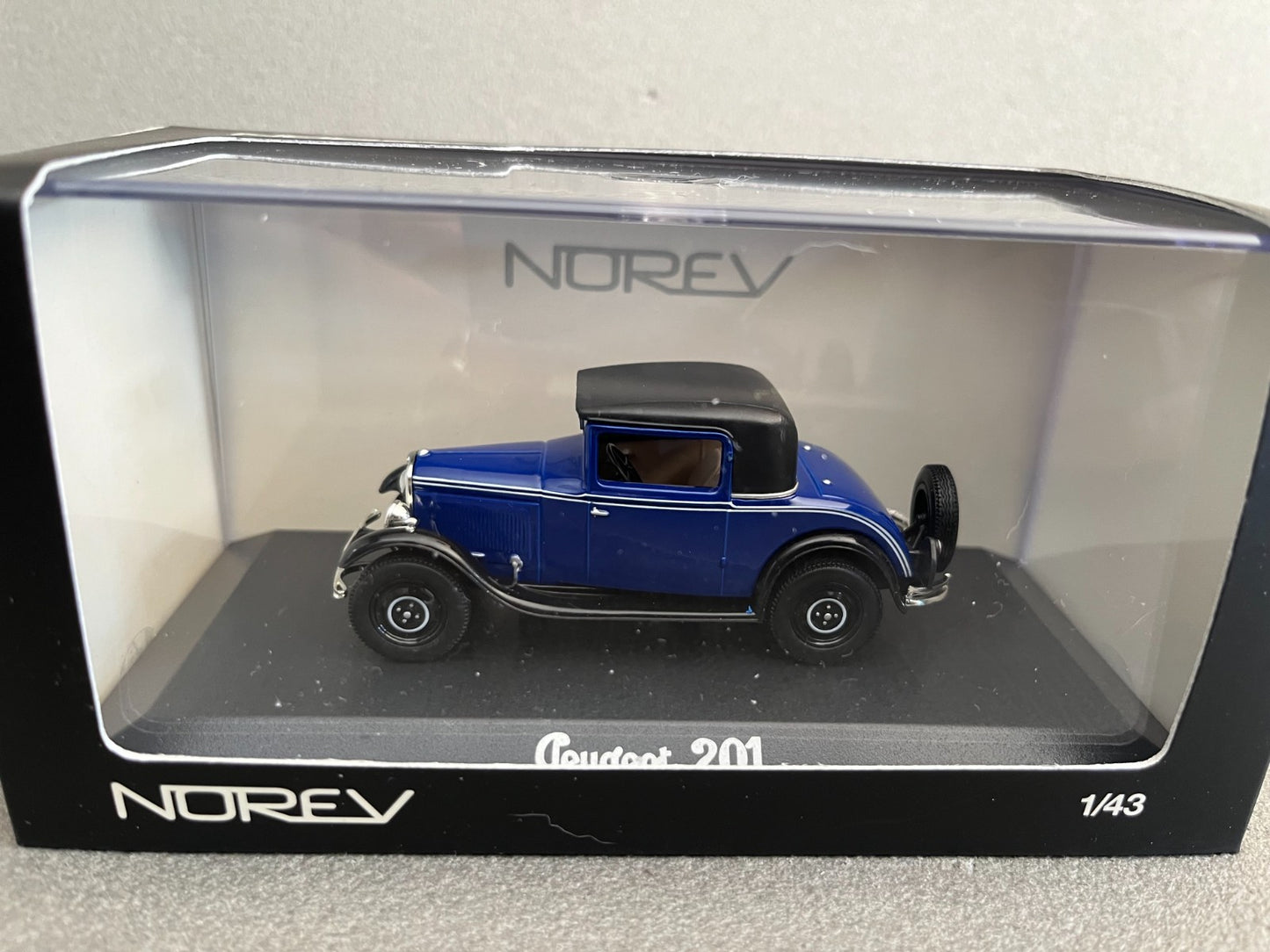 Voiture Miniature Peugeot 201 Coupé Norev au 1/43