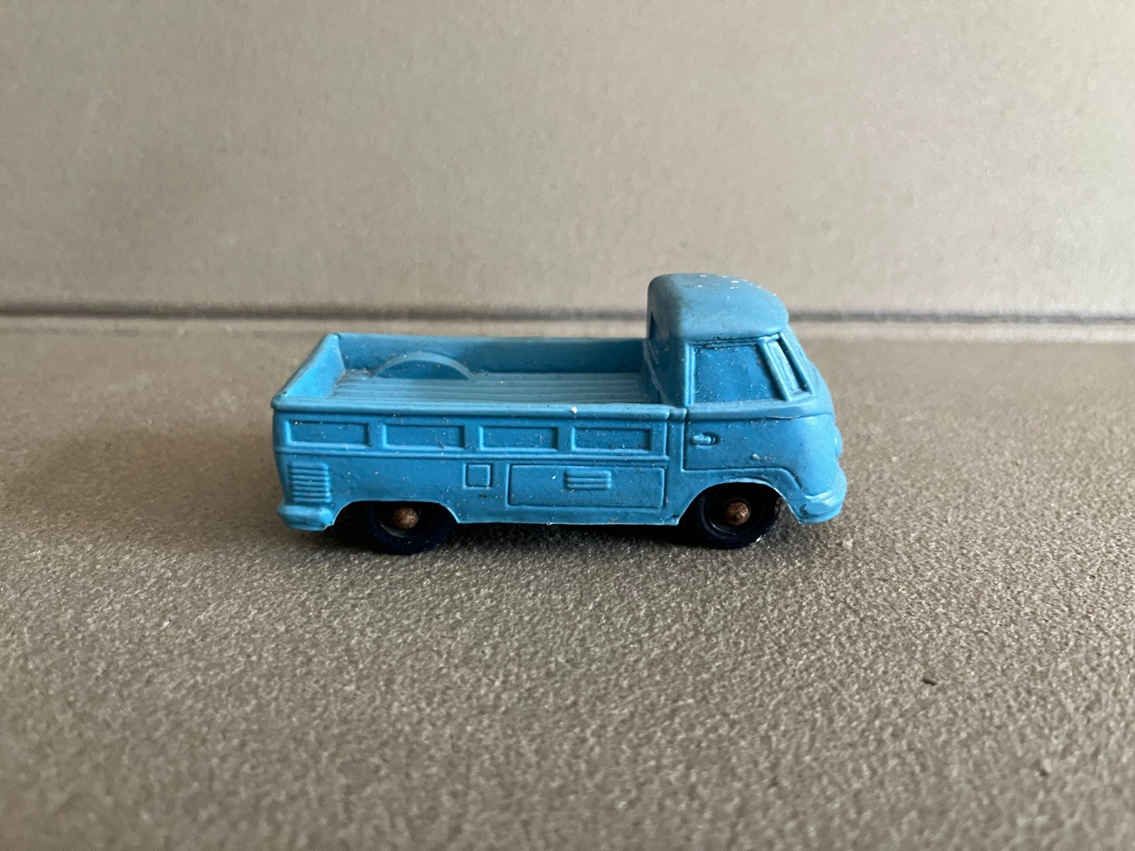 Voiture Miniature Ancien Volkswagen Combi Tomte Lardal Norway Plastique Gomme