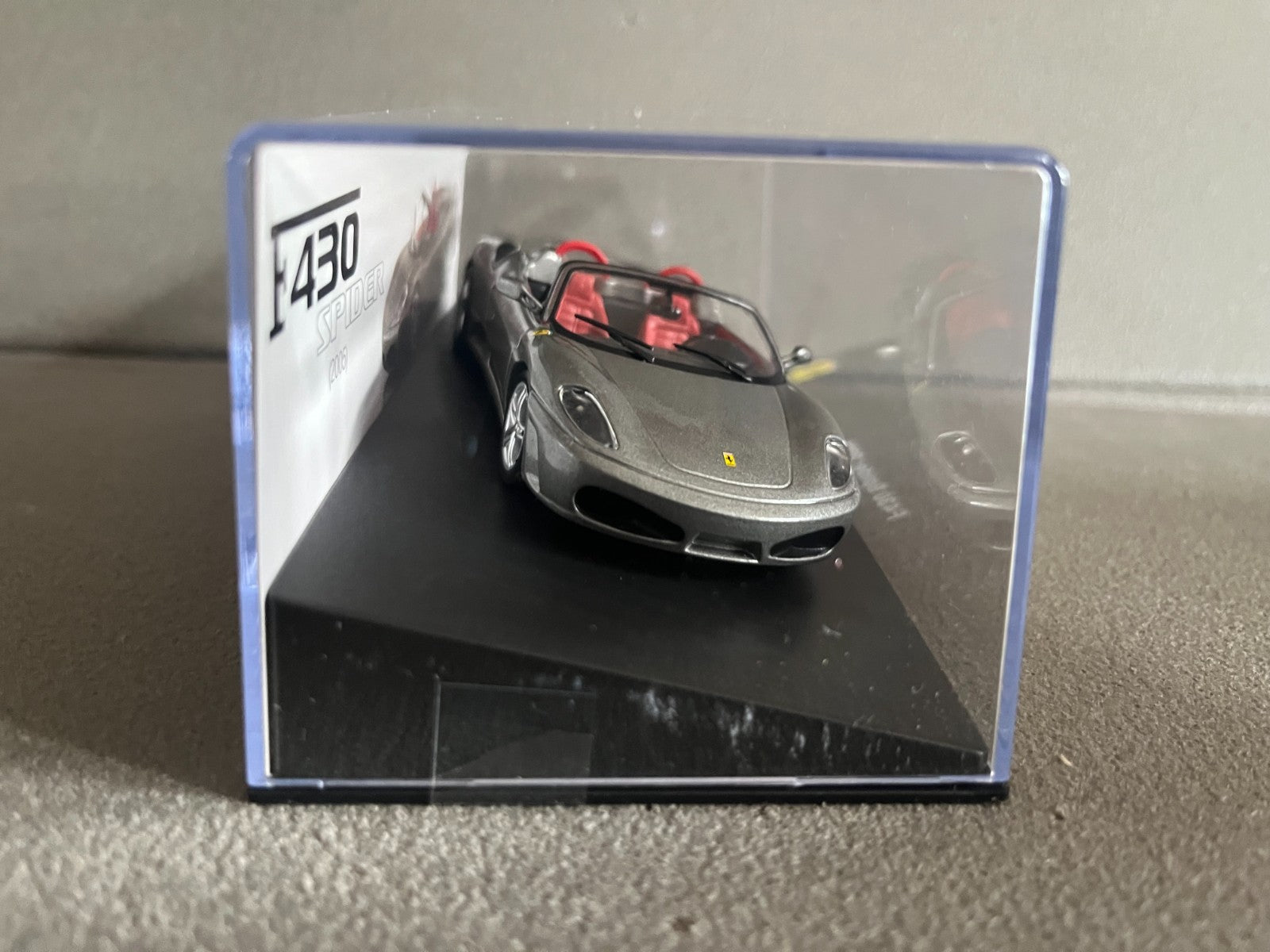 Voiture Miniature Ferrari F430 Spider 2005 au 1/43
