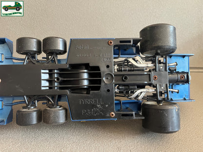 Ancienne Voiture Miniature Tyrrell P34/2 Depailler F1 Polistil Italy au 1/16