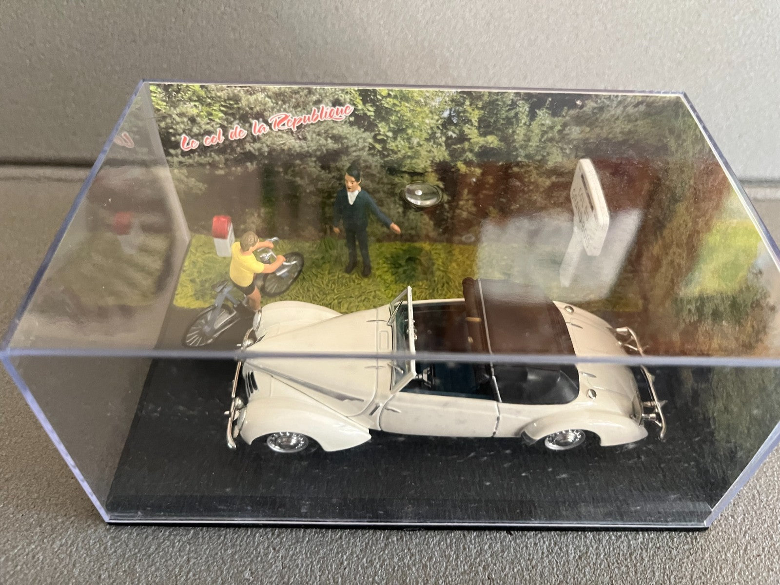 Voiture Miniature Rosengart Super Traction Etape 40 La Route Bleue RN7 1/43
