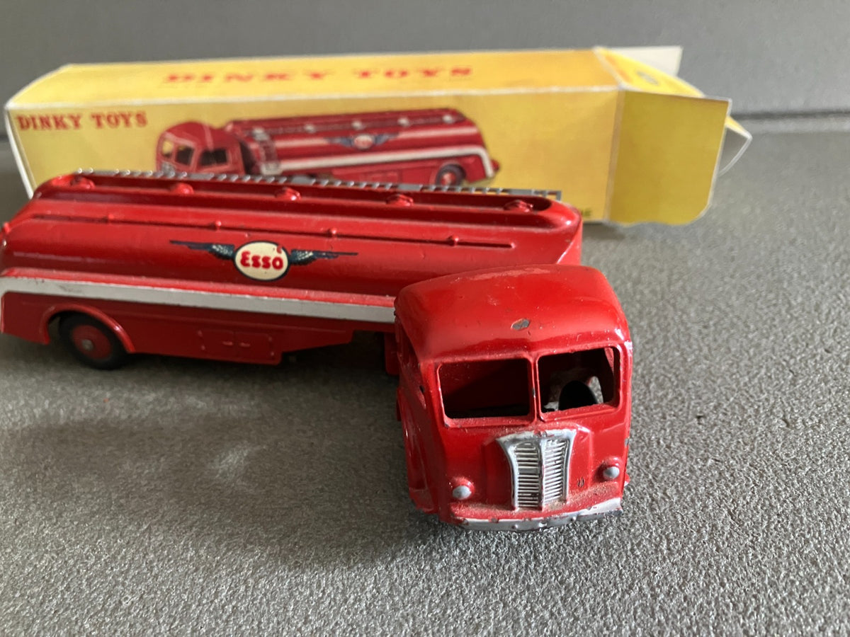 Ancienne Miniature Camion Panhard Citerne Esso 32C Dinky Toys Meccano France