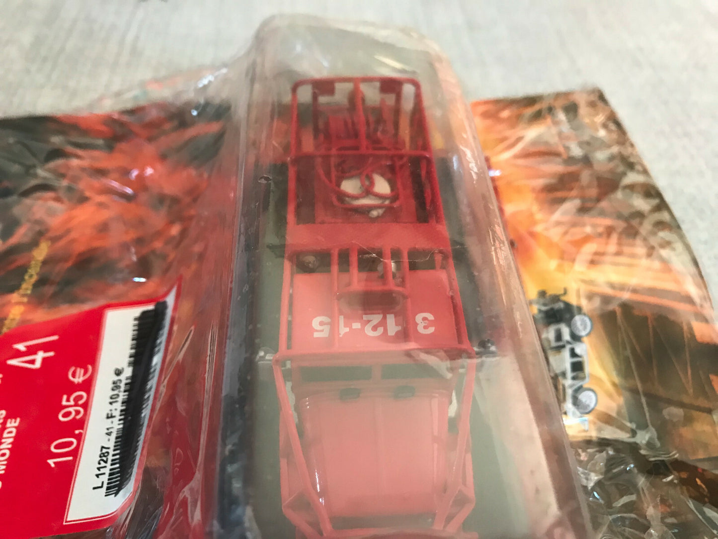 Miniature Camion Pompiers du Monde Delprado 1950 GMC Stump Jumper 6x6 1/57