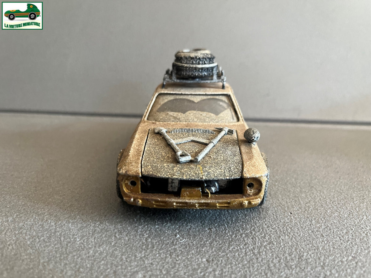 Ancienne Voiture Miniature Lancia Fulvia 1600 HF Polistil au 1/25 Epave