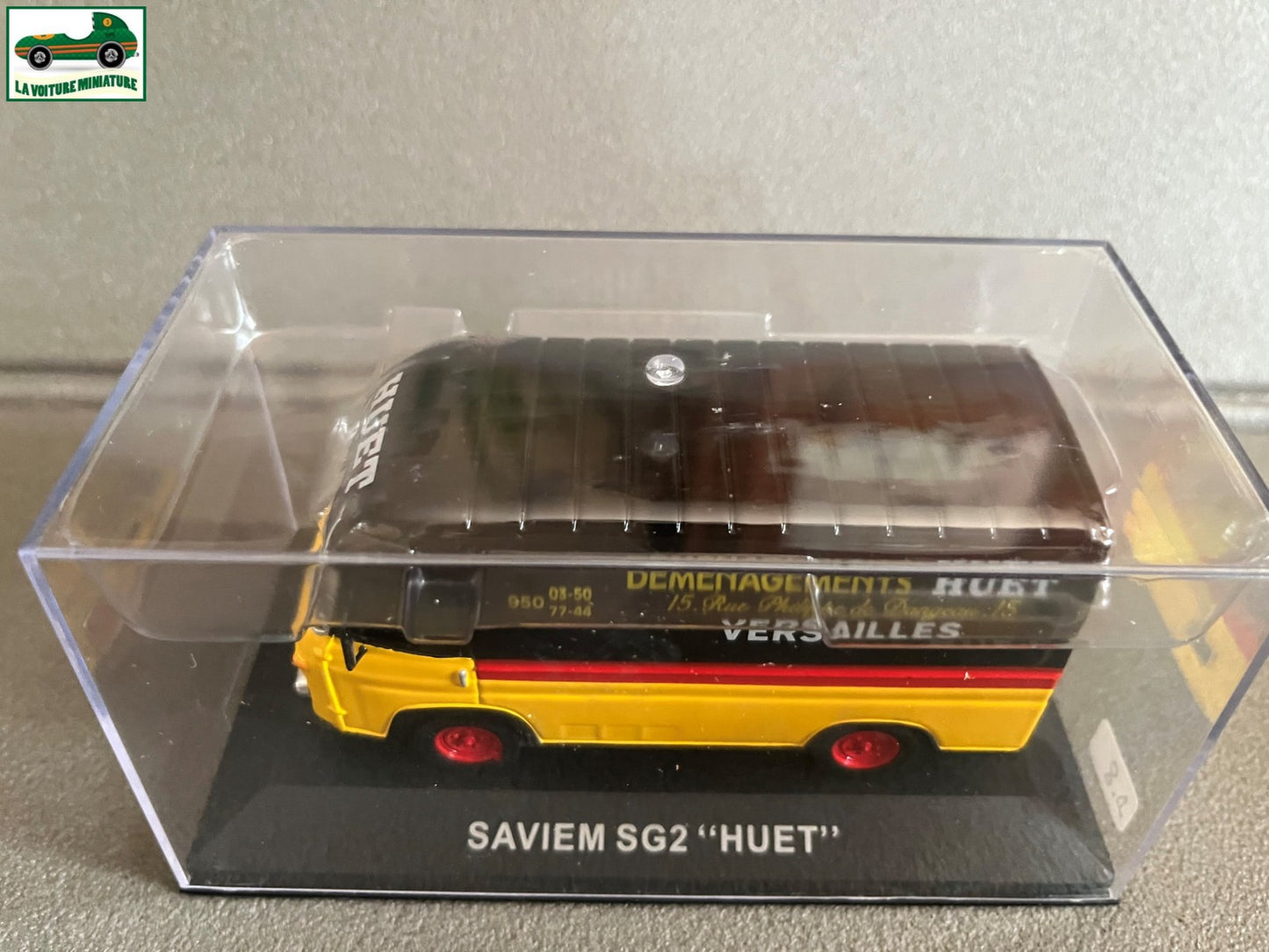Voiture Miniature Camion Publicitaire Saviem SG2 Huet au 1/43
