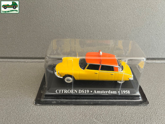 Voiture Miniature Citroen DS 19 Amsterdam 1958 Taxi Du Monde au 1/43 Altaya