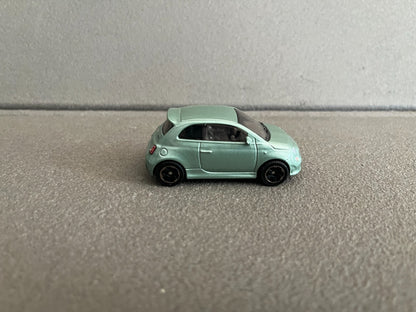 Voiture miniature 2019 Fiat 500 Turbo Matchbox au 1/64