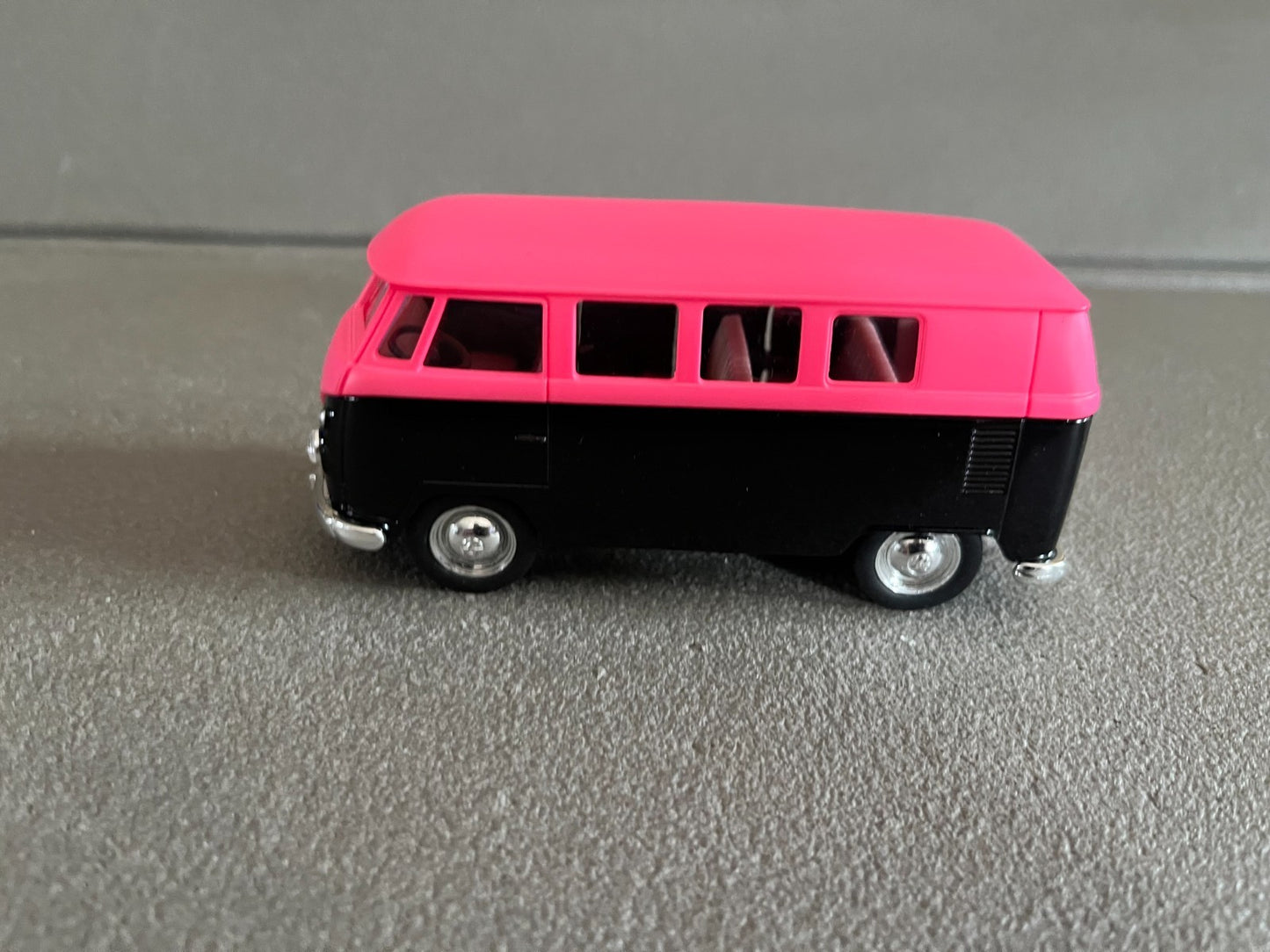 Voiture Miniature Bus Volkswagen Combi T1 1963 Welly au 1/34 1/39